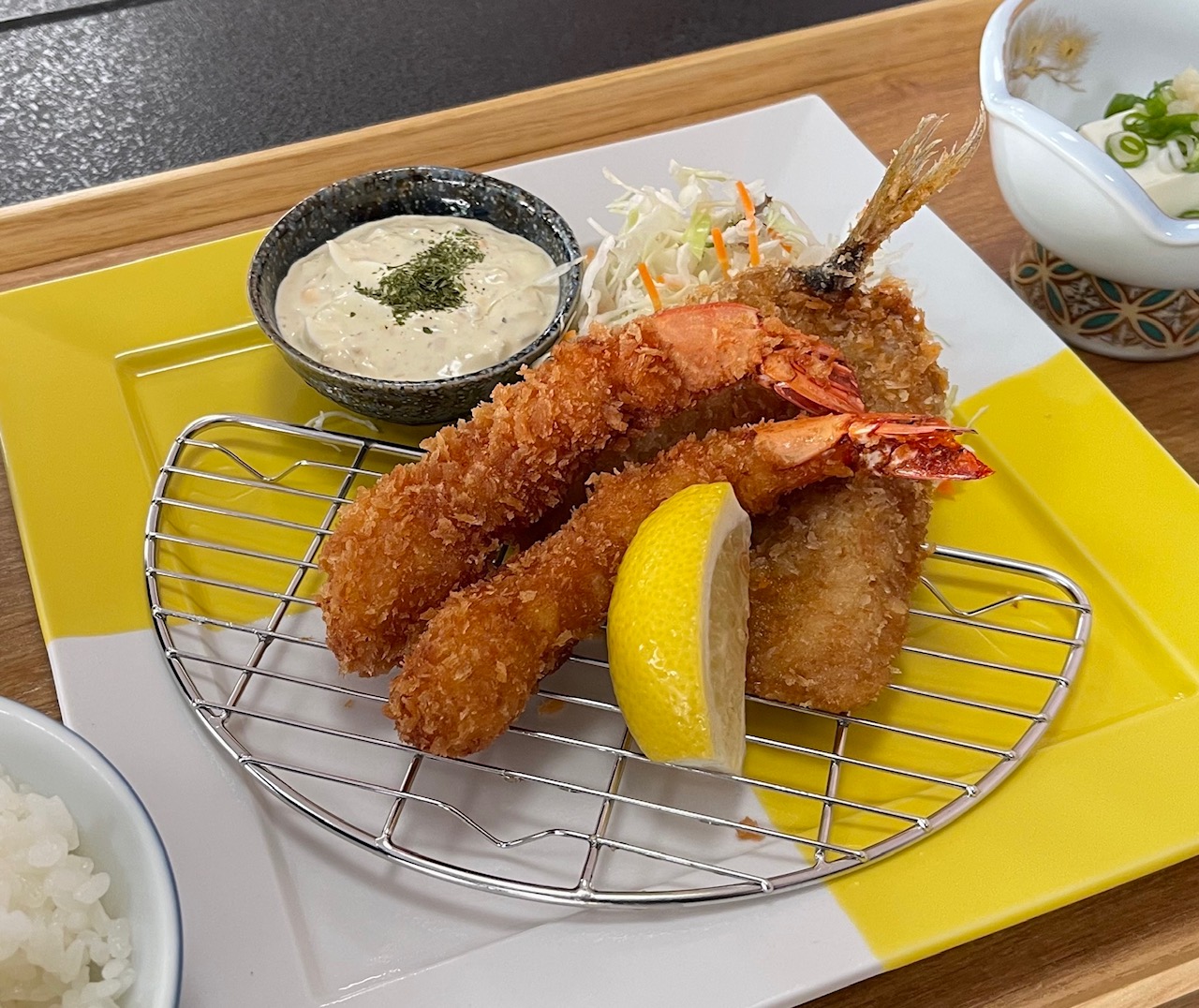 ミックスフライ定食