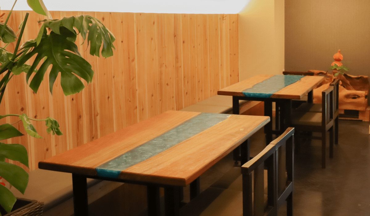 テーブル席 / Table seating